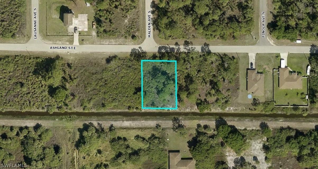 736 Ashland St., Lehigh Acres, FL 33974