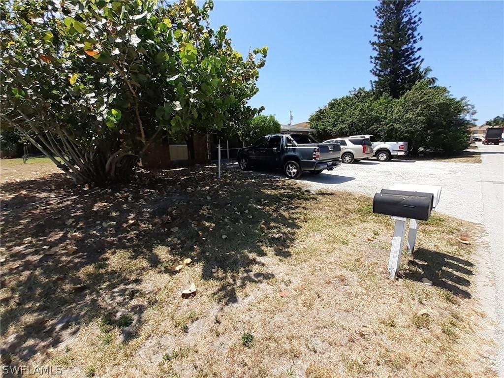 318 Tarpon Dr. #1-4, Cape Coral, FL 33904