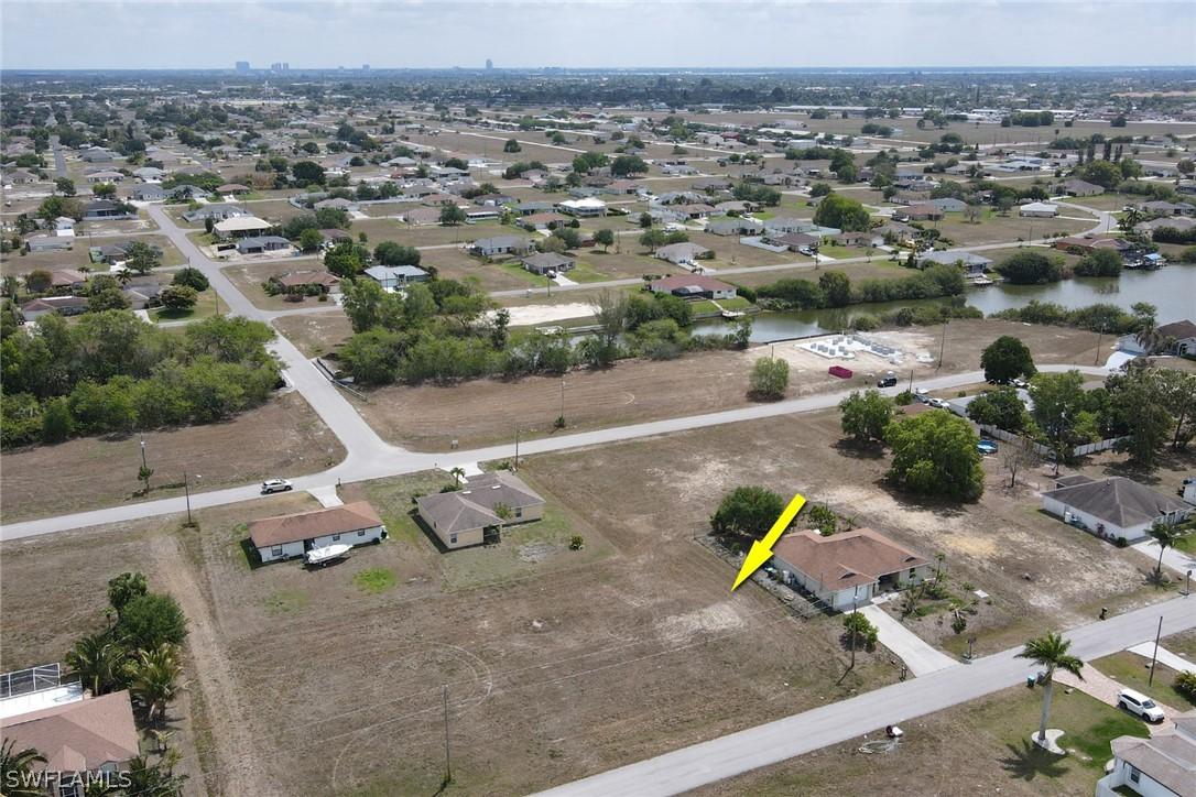 921 NE 5th Ave., Cape Coral, FL 33909