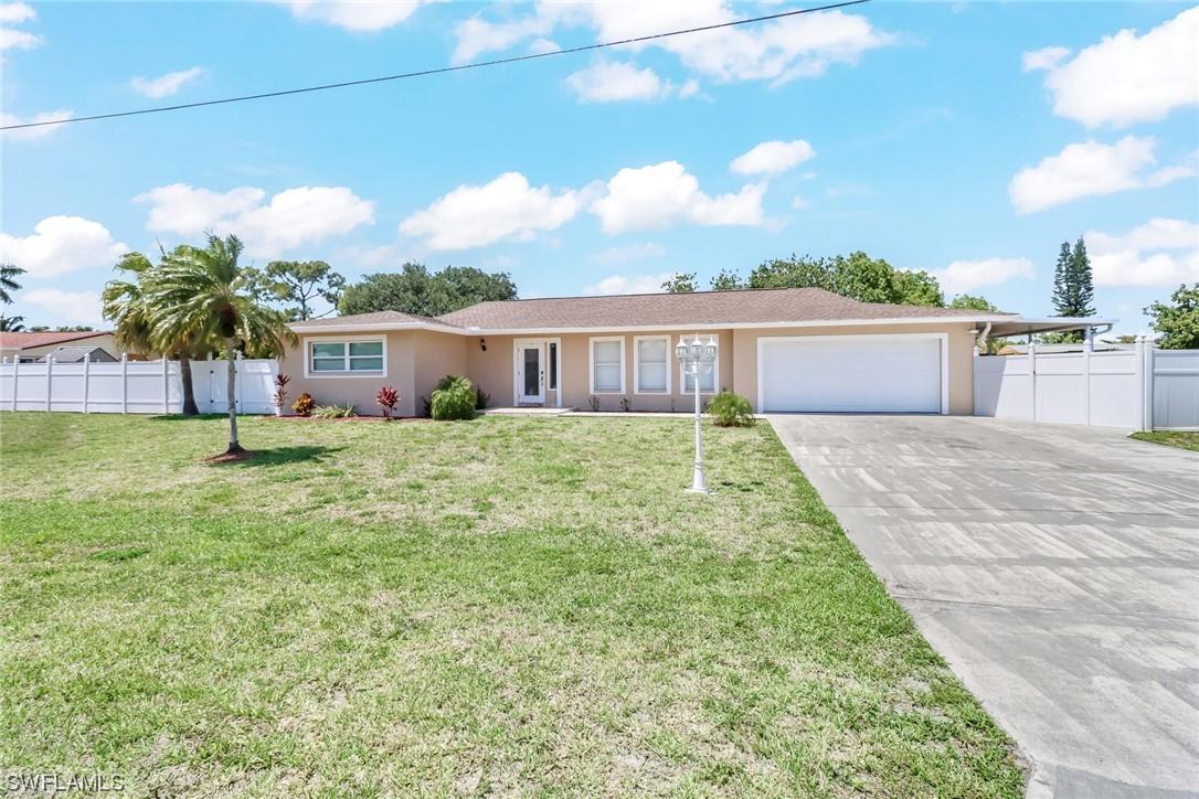 4401 19th Pl., Naples, FL 34116