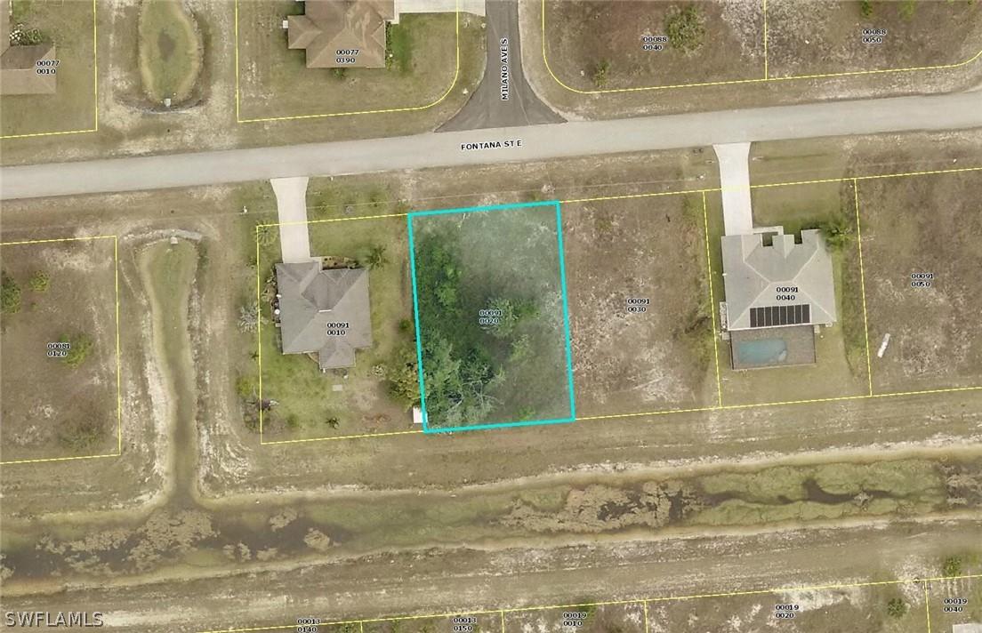 1230 Fontana St., Lehigh Acres, FL 33974