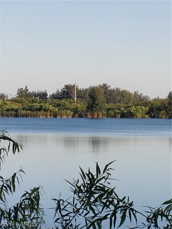 1720 SW 4th St., Cape Coral, FL 33991