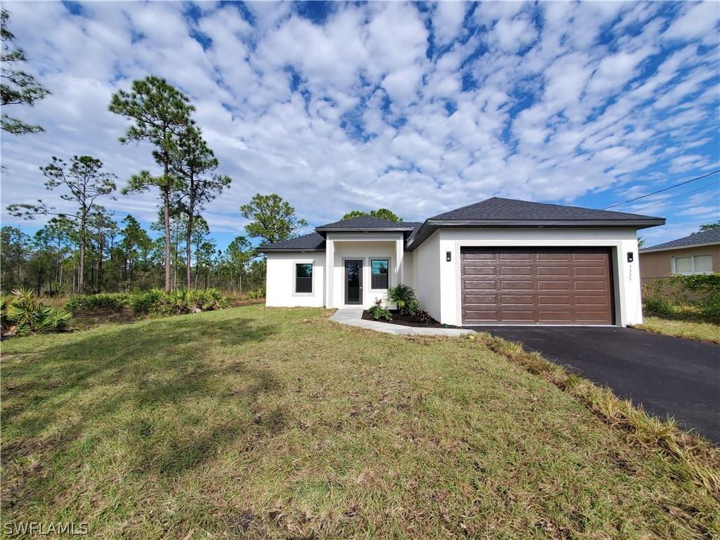 2561 70th Ave., Naples, FL 34120