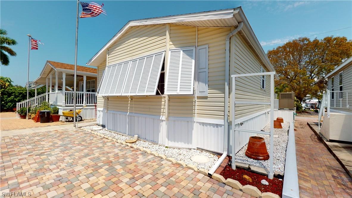 3879 Cardinal Cir., Bonita Springs, FL 34134