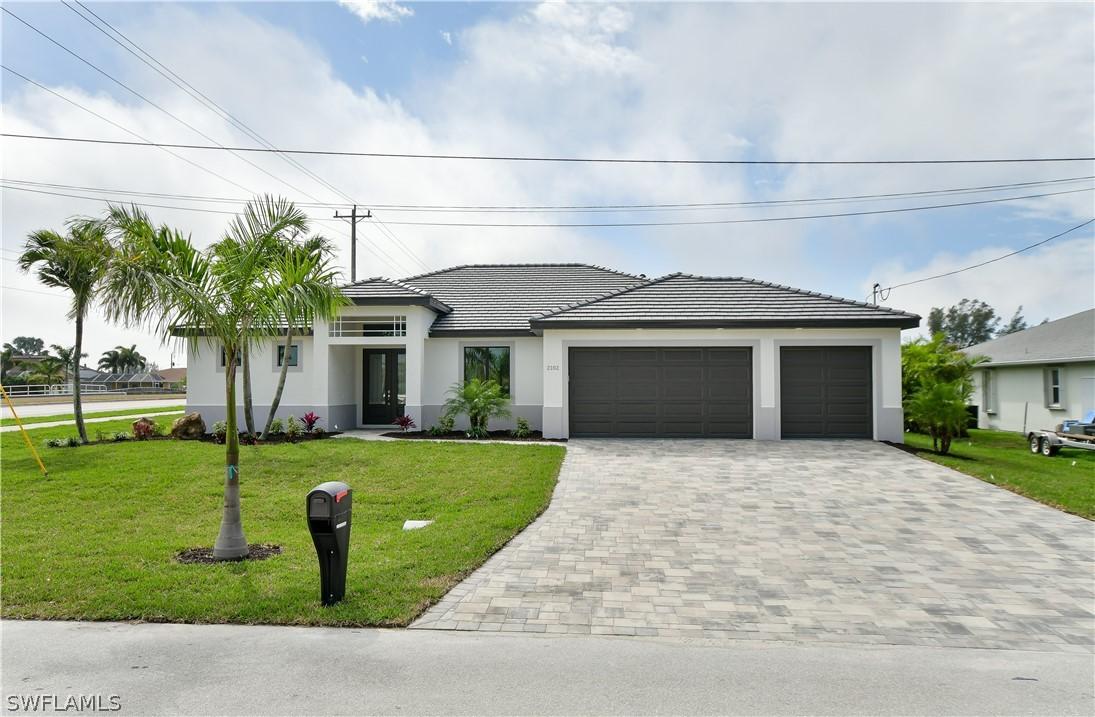 2102 SW 44th Ter., Cape Coral, FL 33914