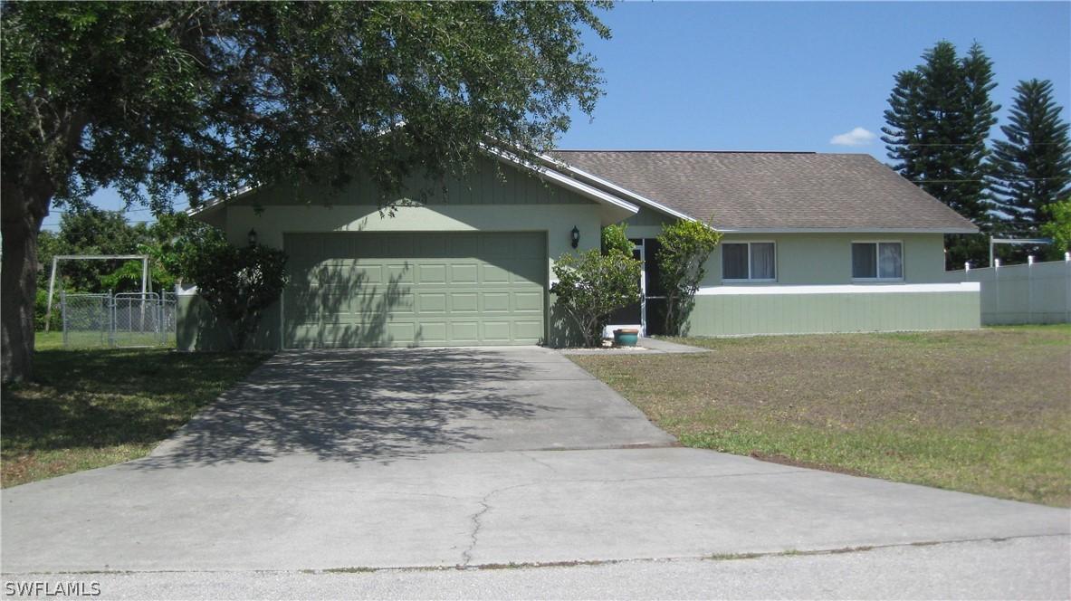 129 NE 8th Pl., Cape Coral, FL 33909