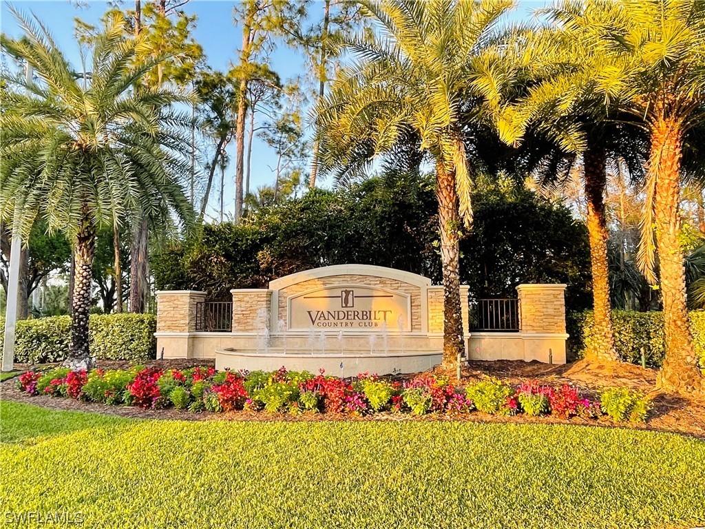 8267 Parkstone Pl. #9-205, Naples, FL 34120