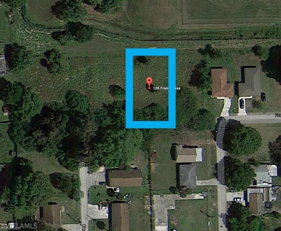 126 Francis Ave., Fort Myers, FL 33916