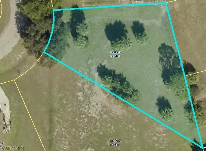 6321 Castlewood Cir., Fort Myers, FL 33905