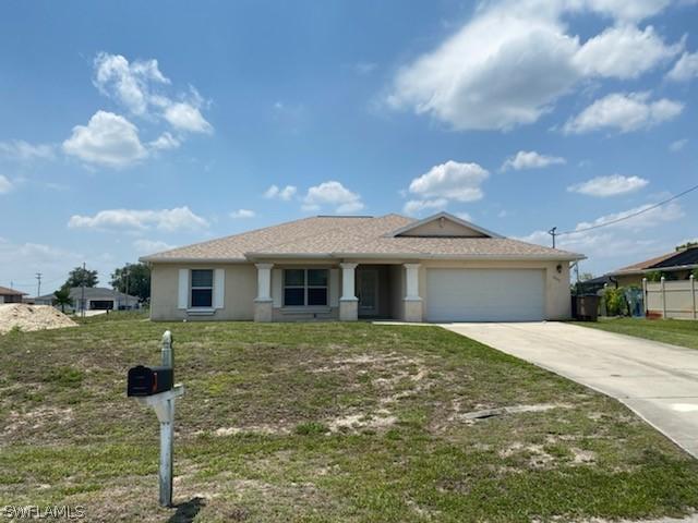 3002 Karen Ave., Lehigh Acres, FL 33976