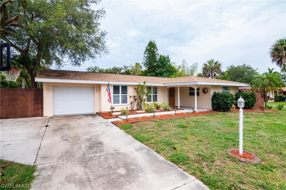 875 Dean Way, Fort Myers, FL 33919