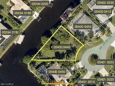 2005 SE 20th Ln., Cape Coral, FL 33990