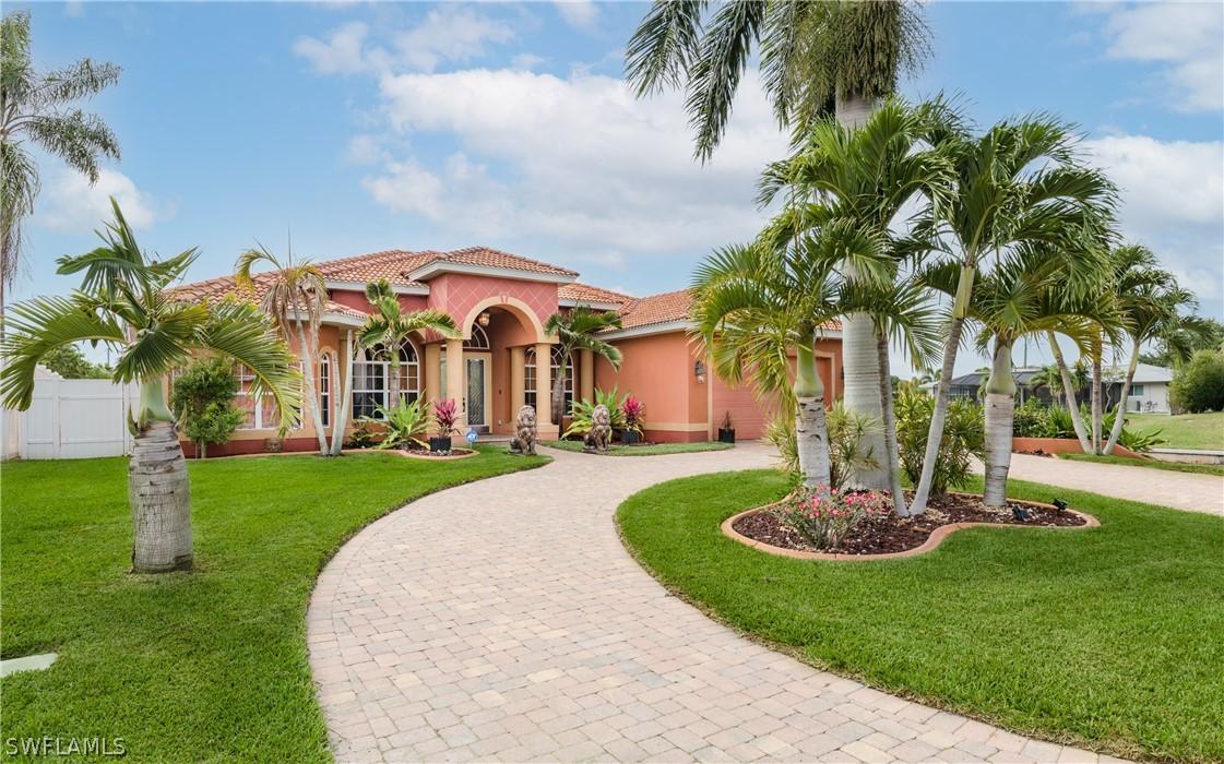 2102 SE 11th Pl., Cape Coral, FL 33990