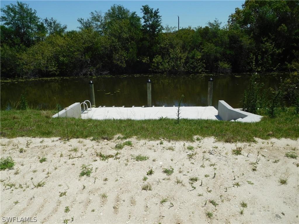 1711 NE 10th Ave., Cape Coral, FL 33909