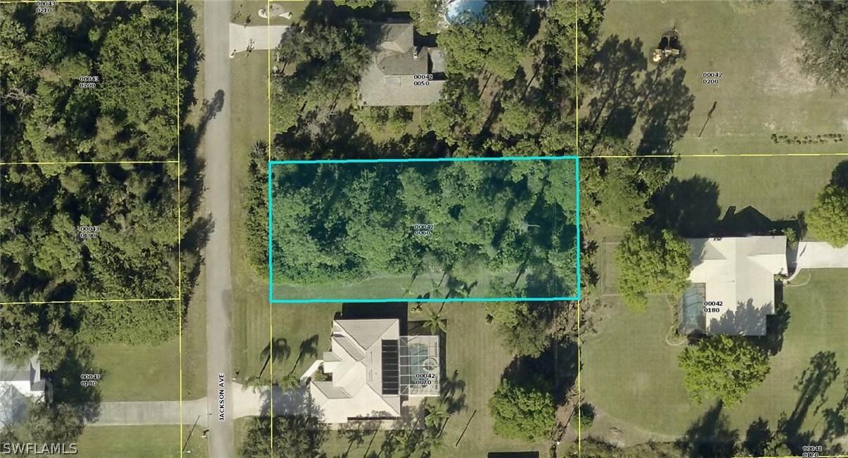 312 Jackson Ave., Lehigh Acres, FL 33936