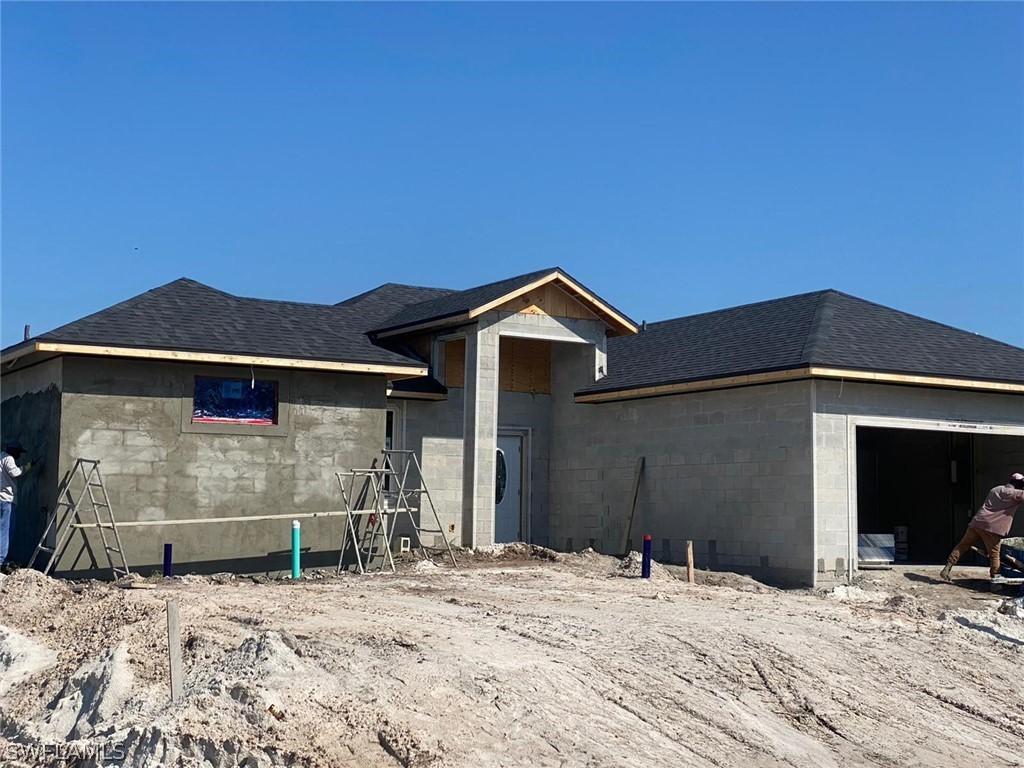 2409 Carlton Ave., Lehigh Acres, FL 33971