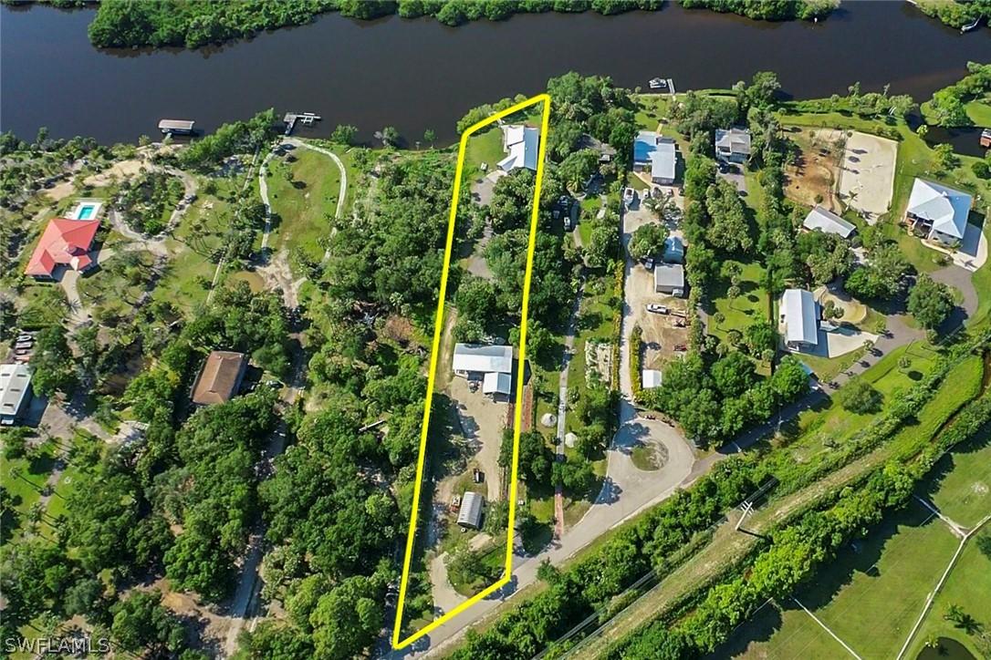3720 Ellis Rd., Fort Myers, FL 33905
