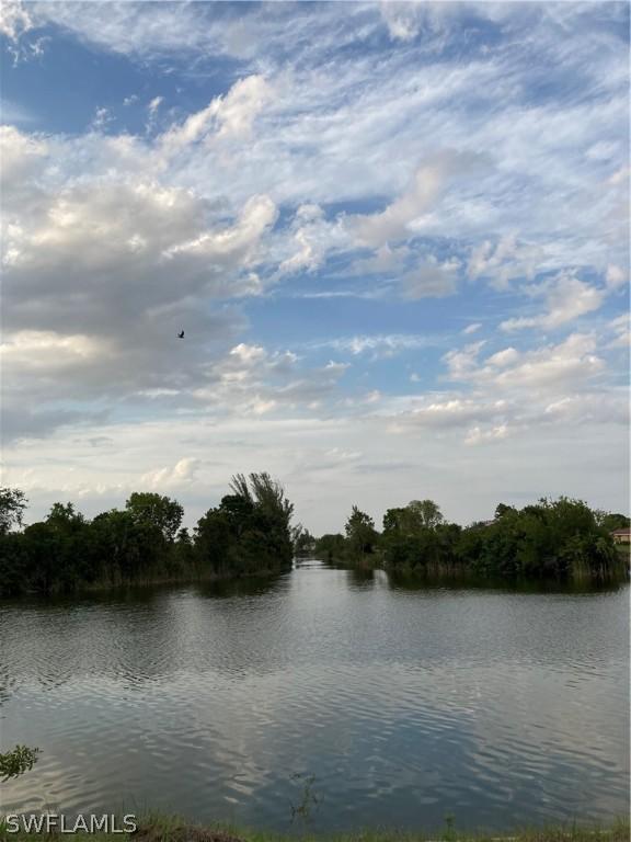 2241 NW 9th Ter., Cape Coral, FL 33993