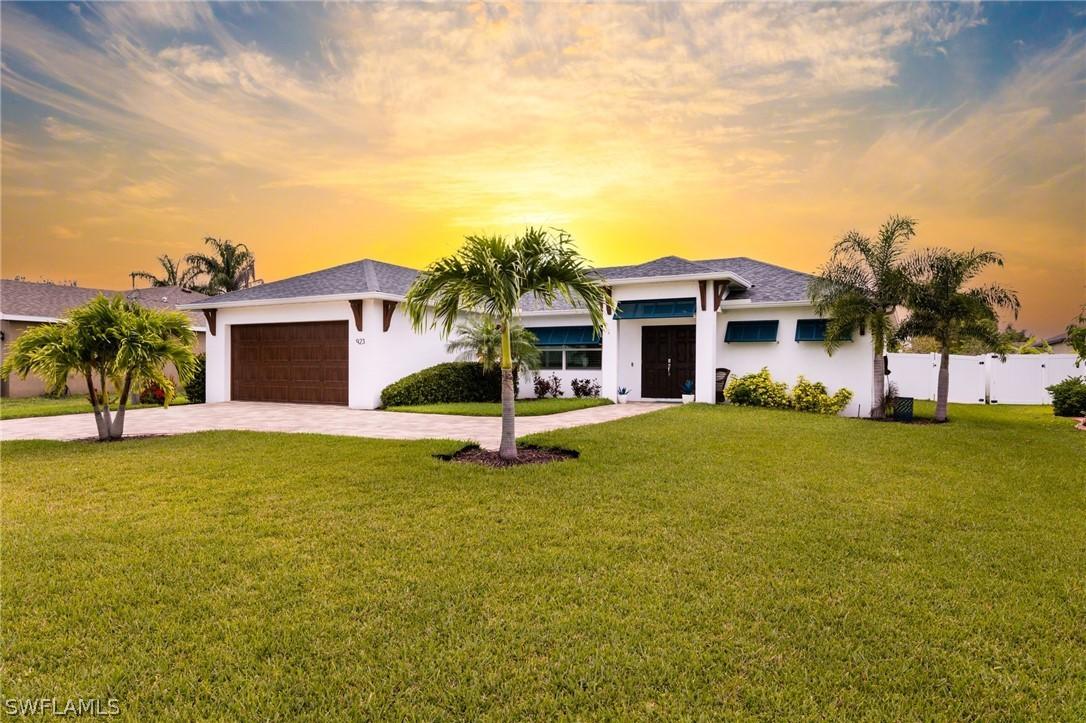 923 SW 36th Ter., Cape Coral, FL 33914