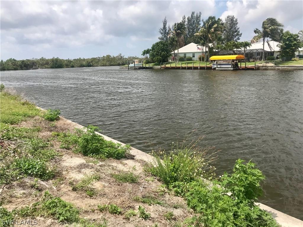 4123 NW 14th St., Cape Coral, FL 33993