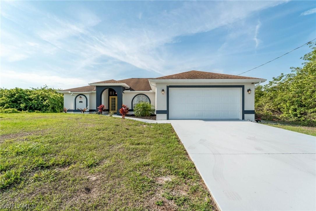 172 Preston St., Lehigh Acres, FL 33974