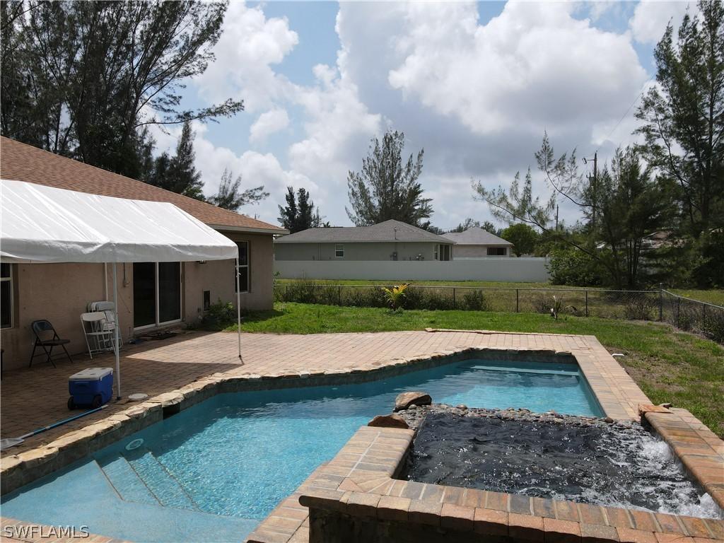 2619 NW 11th St., Cape Coral, FL 33993