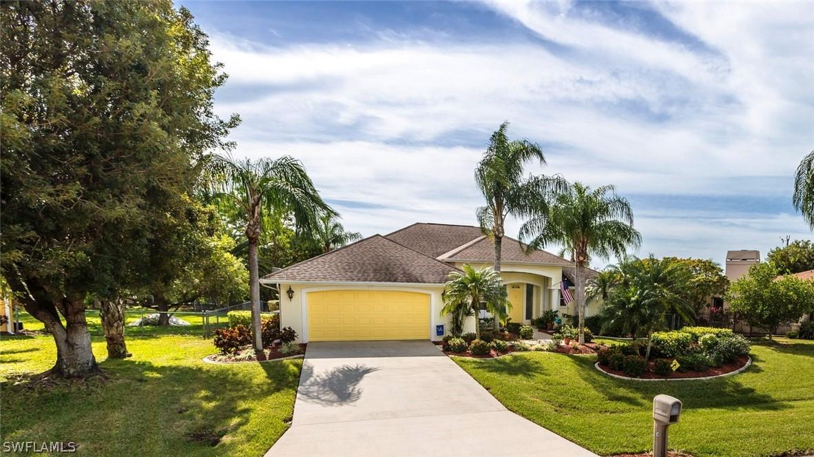 828 SW 52nd St., Cape Coral, FL 33914