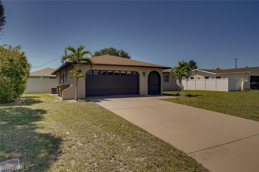 910 SE 23rd St., Cape Coral, FL 33990