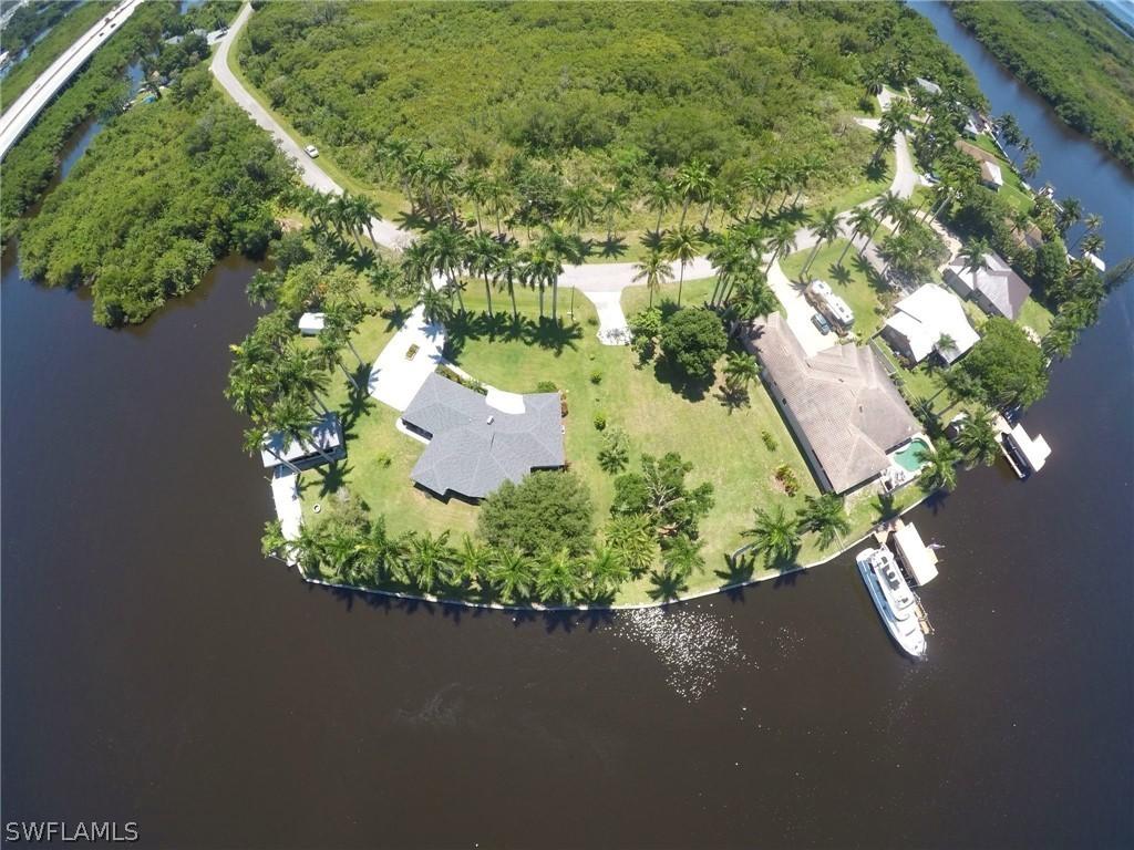 5255 Lake Caloosa Dr., Fort Myers, FL 33905