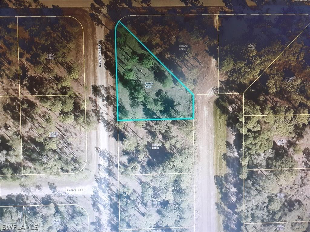 209 Nansen Ave., Lehigh Acres, FL 33974