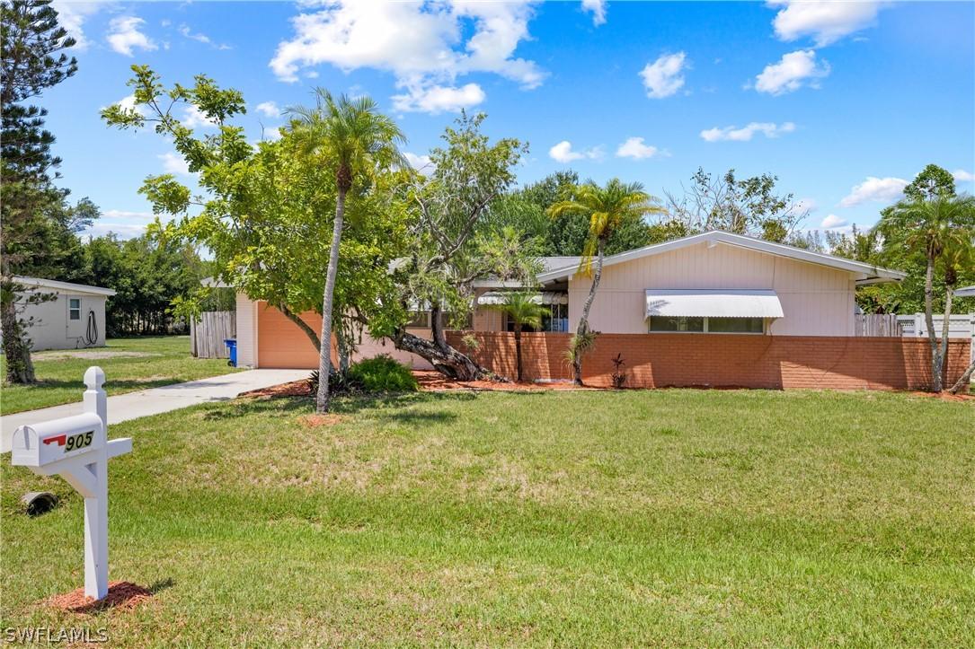 905 Dean Way, Fort Myers, FL 33919