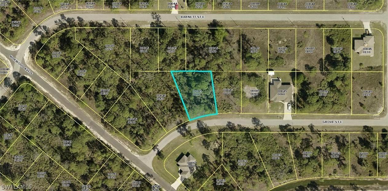 1047 Grove St., Lehigh Acres, FL 33974