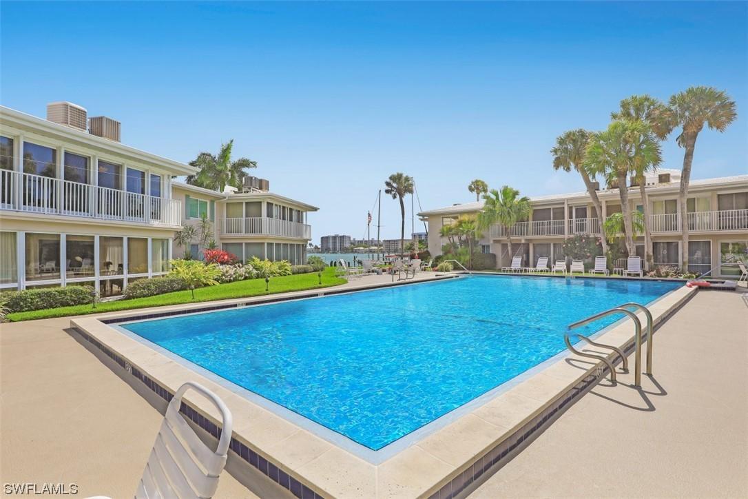 344 Harbour Dr., Naples, FL 34103