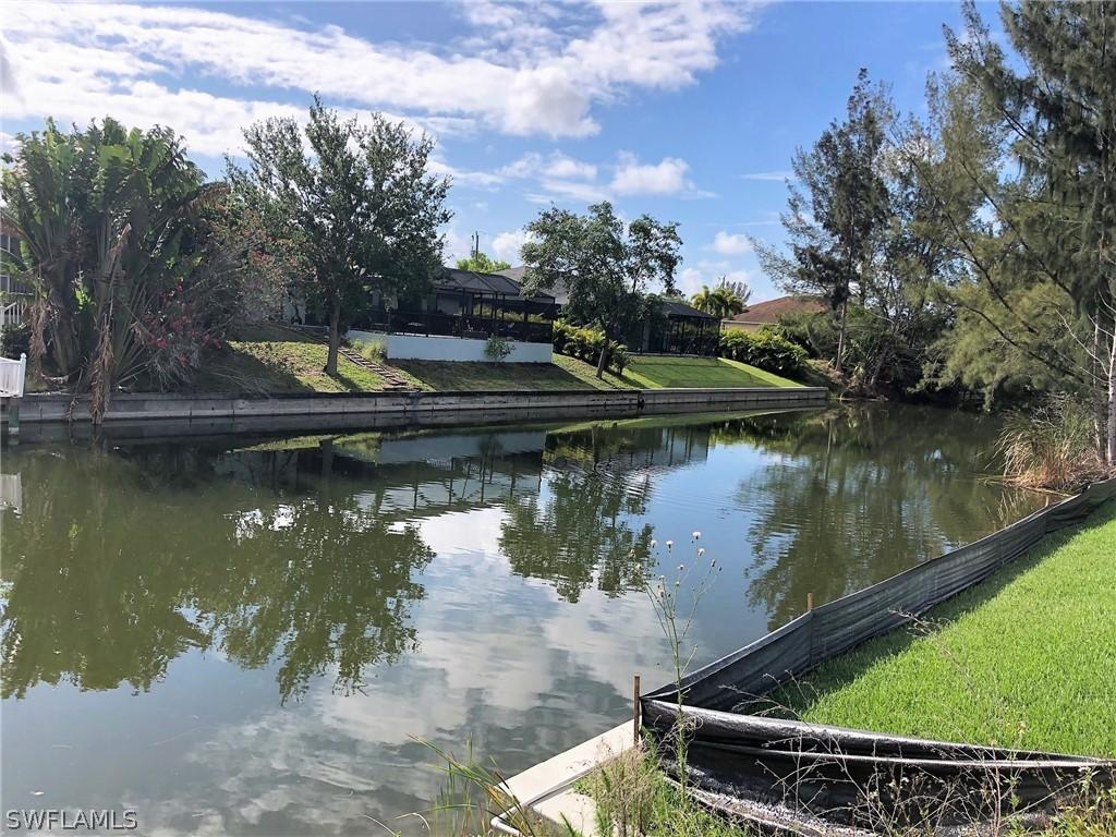 2011 SW 17th Pl., Cape Coral, FL 33991