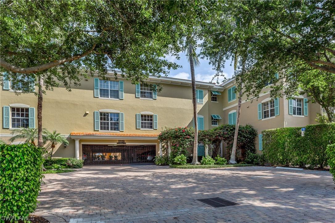 601 7th Ave. #101, Naples, FL 34102