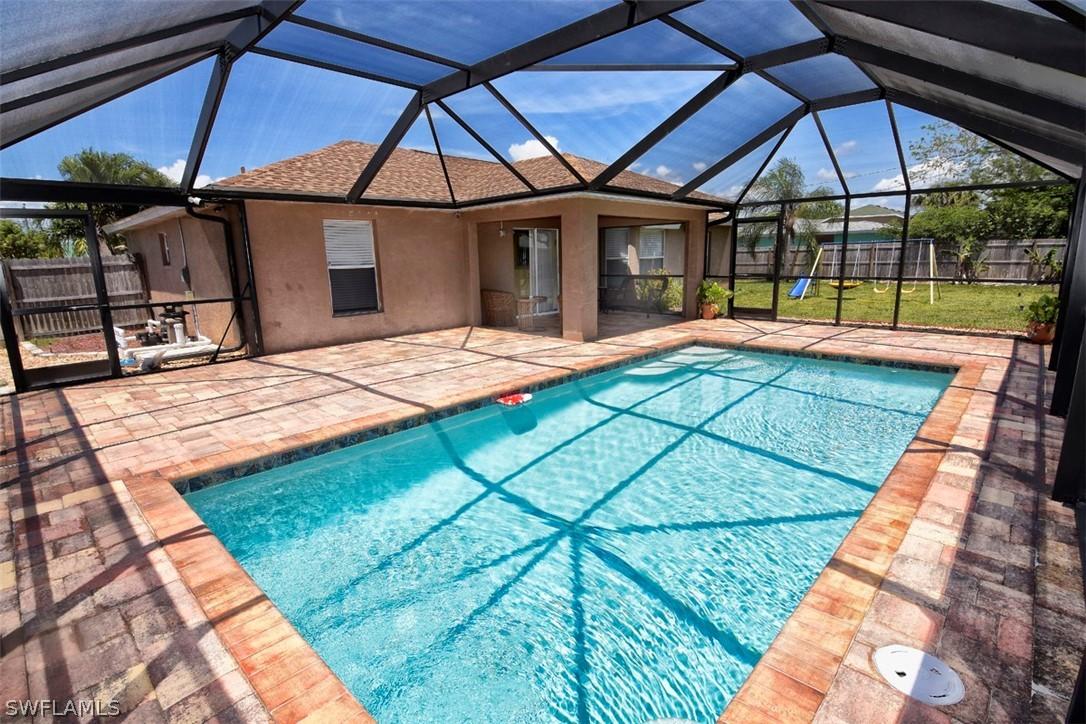 916 SE 31st St., Cape Coral, FL 33904