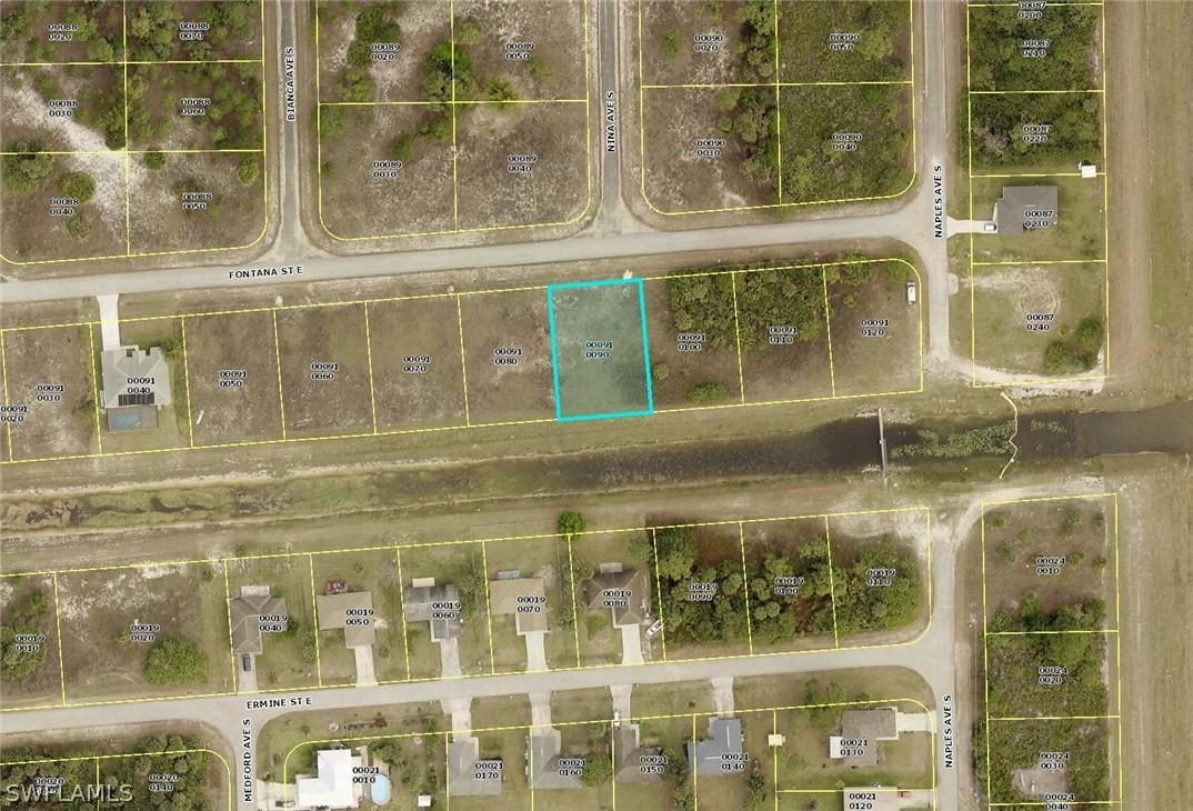 1244 Fontana St., Lehigh Acres, FL 33974