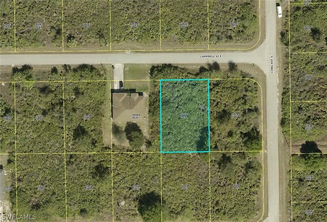 872 Campbell St., Lehigh Acres, FL 33974