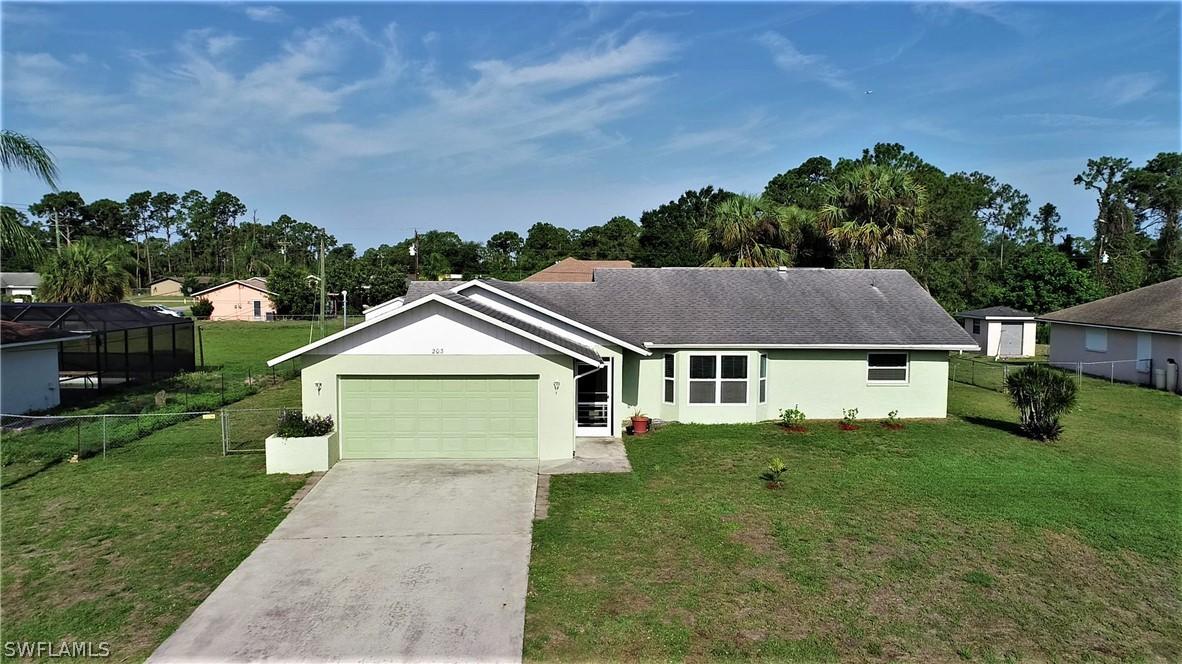 203 Mcarthur Ave., Lehigh Acres, FL 33936