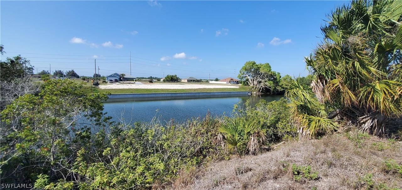 804 NW 9th St., Cape Coral, FL 33993