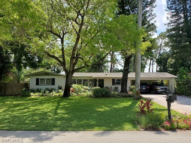 3669 Marvaez St., Fort Myers, FL 33901