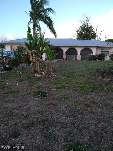 121 Richmond Ave., Lehigh Acres, FL 33936