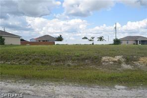 1105 NE 2nd Pl., Cape Coral, FL 33909