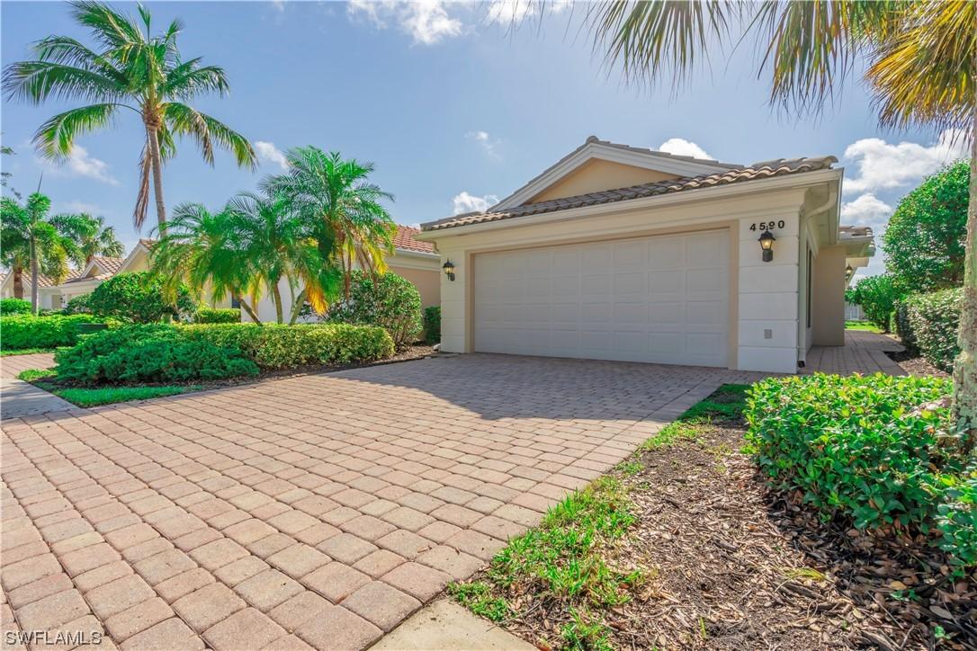4590 Ossabaw Way, Naples, FL 34119