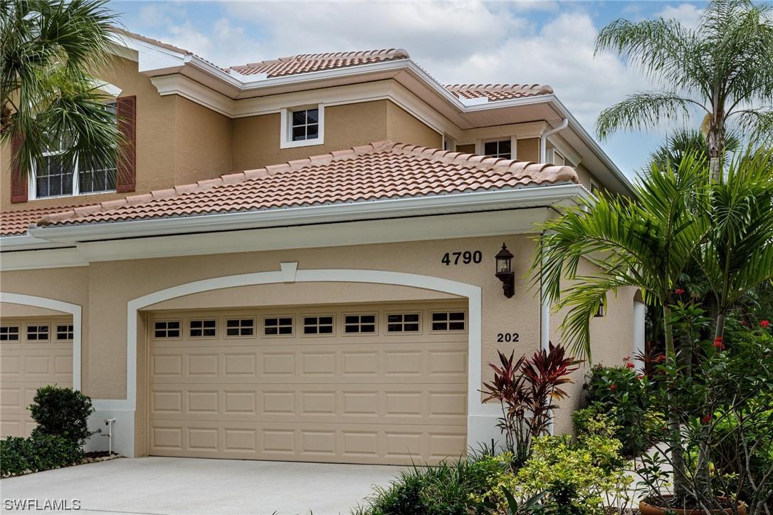 4790 Shinnecock Hills Ct. #202, Naples, FL 34112