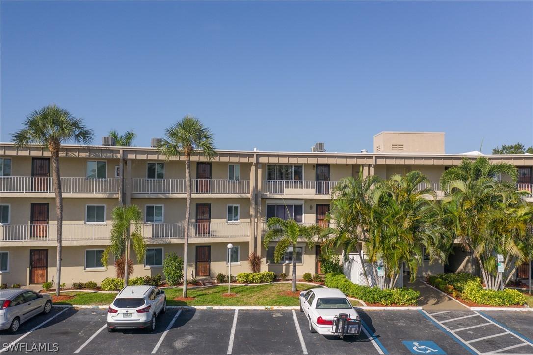 2264 Winkler Ave. #304, Fort Myers, FL 33901