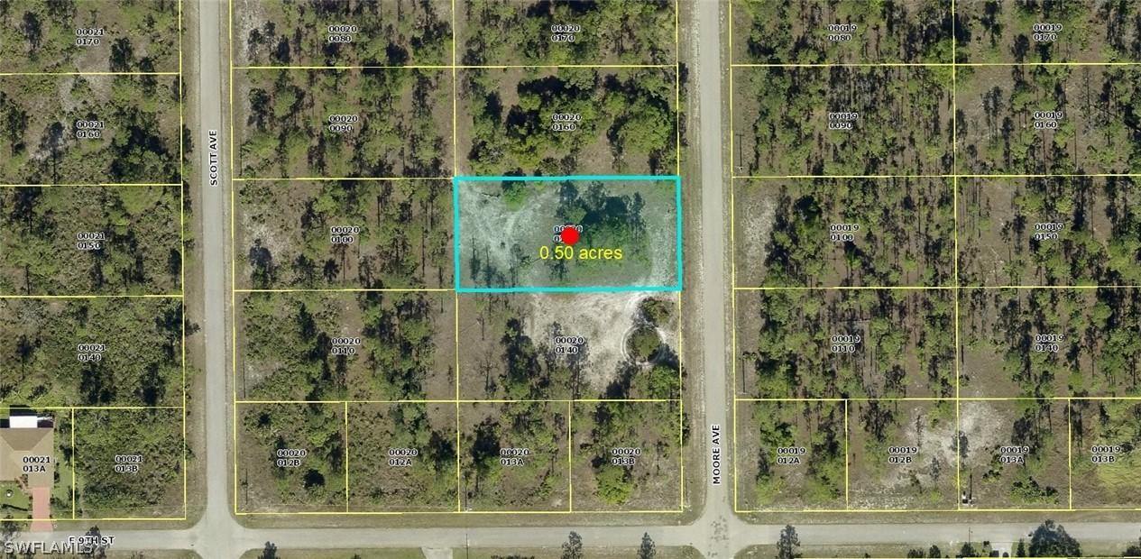 905 Moore Ave., Lehigh Acres, FL 33972