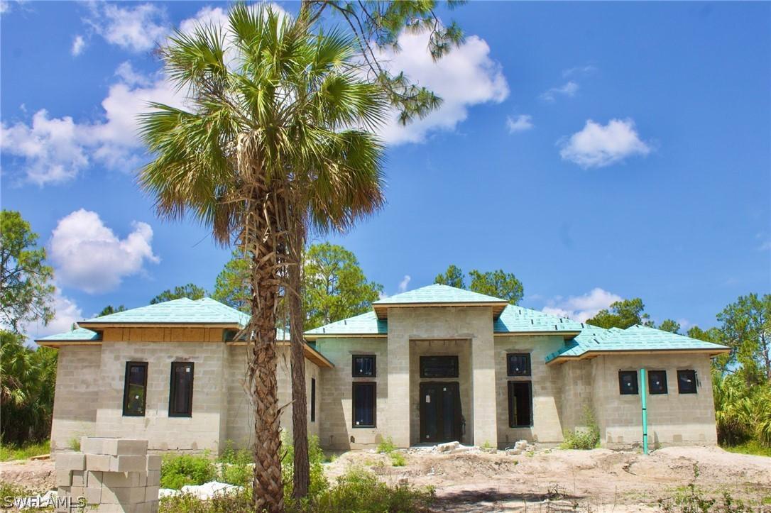 543 31st St., Naples, FL 34117