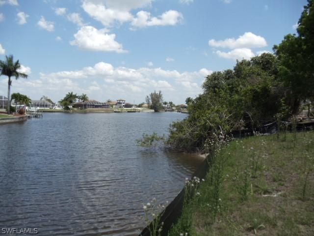 2206 NW 37th Pl., Cape Coral, FL 33993