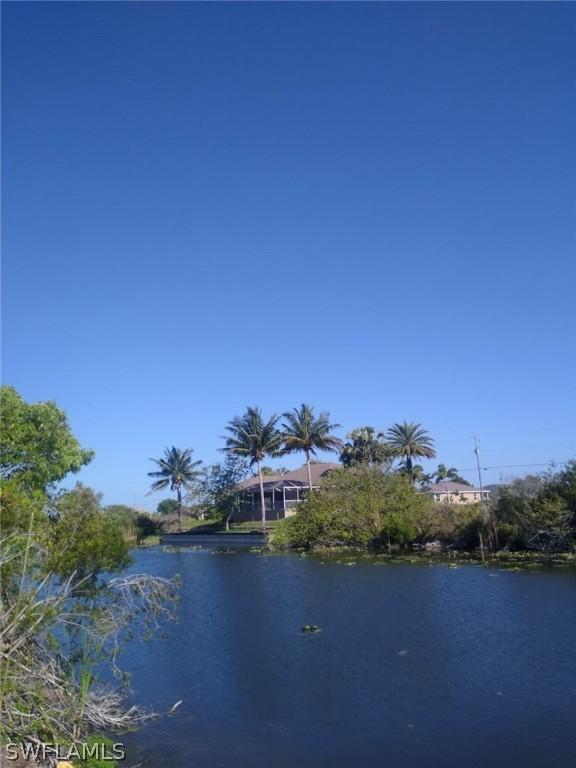 129 NW 8th Ter., Cape Coral, FL 33993